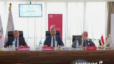 رئيس جامعة بنى سويف يشارك في مقابلات المرأة تقود للتنفيذيات 