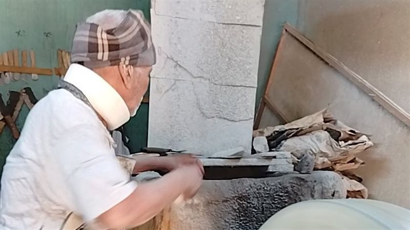 أقدم سنان سكاكين
