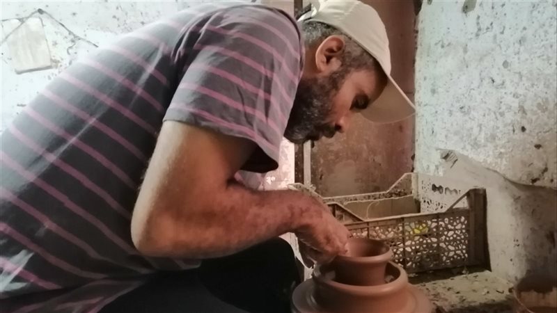 صناعة الخزف بقنا