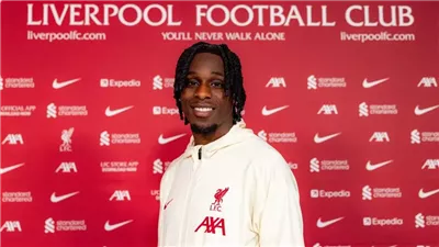 بديلا لأرنولد.. ليفربول يعلن رسميا تعاقده مع نجم بايرليفركوزن 