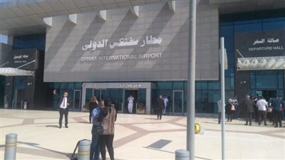وسط شكاوى الركاب... تعطل طائرة بمطار سفنكس الدولي لمدة 24 ساعة 