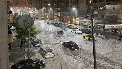 امطار غزيرة جدا علي جميع مناطق الإسكندرية صباح اليوم