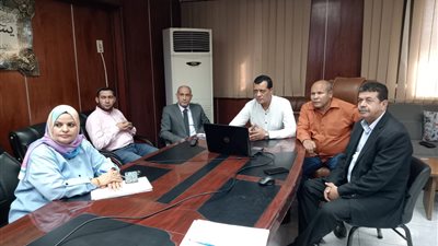 من داخل غرفة العمليات.. مدير تعليم سوهاج يتابع امتحانات الشهادة الإعدادية