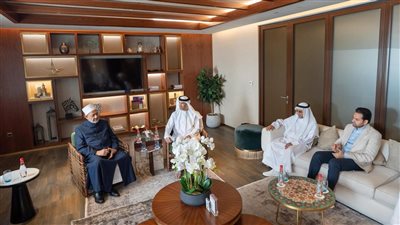 شيخ الأزهر يغادر مطار دبي متوجها للقاهرة عقب مشاركته بقمة الإعلام العربي