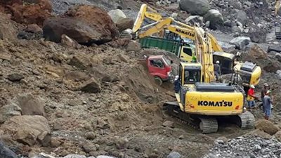 «14 قتيلًا» في انهيار رهيب لمحجر في إندونيسيا | فيديو