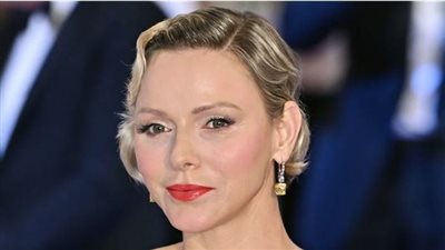 أميرة موناكو تشارلين تُفاجئ الجمهور بإطلالة ناعمة ومختلفة فى فينيسيا