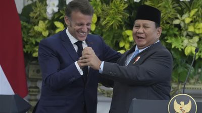 ماكرون: الغرب يفقد مصداقيته بسبب 