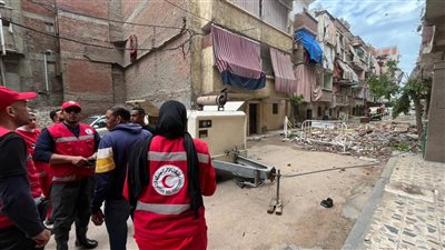 الهلال الأحمر يدفع بفرق الاستجابة بالإسكندرية للمساندة في إنقاذ العالقين