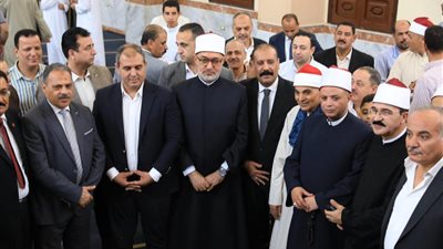 مفتي الجمهورية يكرم حفظة القرآن بالشرقية ويوجه رسالة مؤثرة عن التدبر والعمل