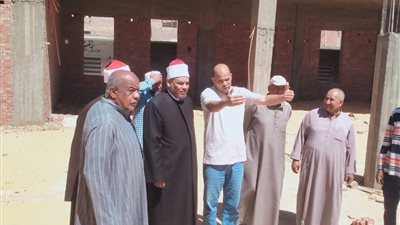 وكيل أوقاف الوادي الجديد يتفقد سير العمل بمساجد بالداخلة