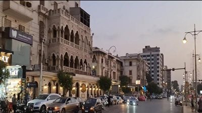 طوارىء فى مصر الجديدة.. انفجار ماسورة غاز في شارع الحسيني 