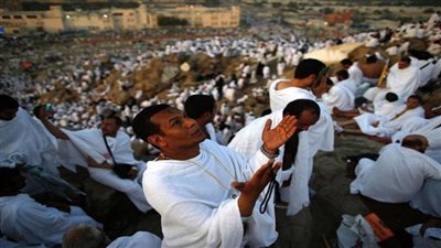 «سجود القلب»..  يسري جبر: حالة روحية يبلغها أصحاب النفوس المطمئنة 