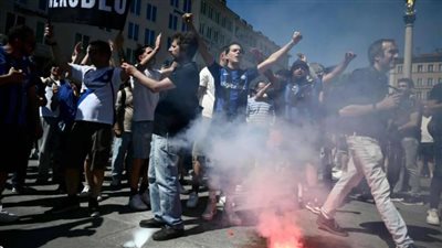 نهائي الأبطال.. اشتباكات عنيفة بين جماهير باريس وإنتر بساحة آليانز آرينا|صور