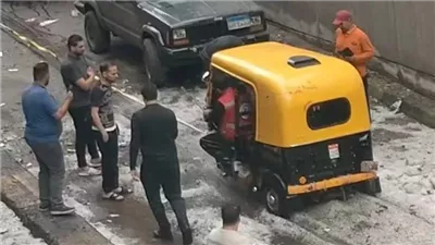 بعد عود الحياة لطبيعتها.. محافظ الإسكندرية يتعهد بدعم سائق 