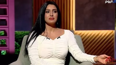 ياسمين كساب: اتجوزت من روسي اعتنق الإسلام.. والجوازة باظت بعد 3 شهور