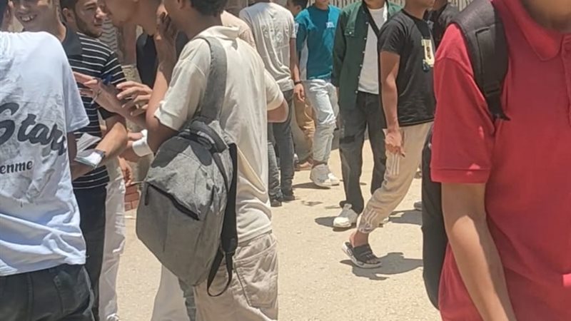 طلاب الثانوية الازهرية