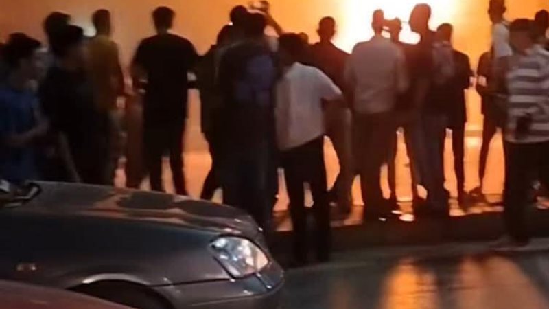 لحظة اشتعال النيران