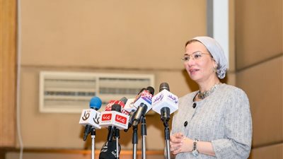 وزيرة البيئة تطلق حملة «قللها» لزيادة الوعي بالمخاطر البيئية والصحية