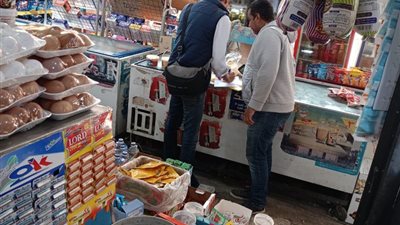 حملة تفتيشية على منشآت غذائية في 10 محافظات وتعزيز الرقابة على الأسواق