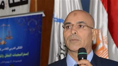 وزير المالية يقرر تكليف سامي رمضان بتسيير أعمال وظيفة نائب رئيس مصلحة الجمارك