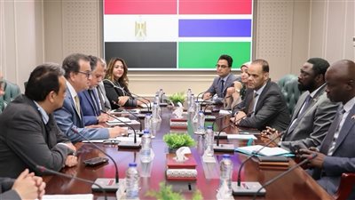 نائب رئيس الوزراء وزير الصحة يستقبل وزير خارجية دولة جامبيا لتعزيز التعاون