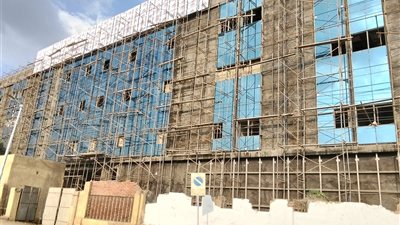 9 سنوات تحت الإنشاء.. أهالي الغربية يستغيثون لإنهاء مستشفى السنطة المركزي