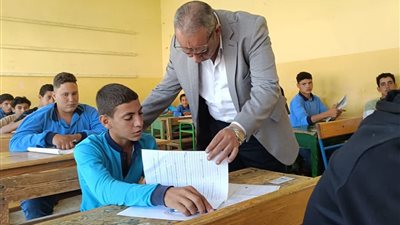 التعليم بالسويس: توفير بيئة تربوية آمنة ومنضبطة خلال امتحانات الإعدادية