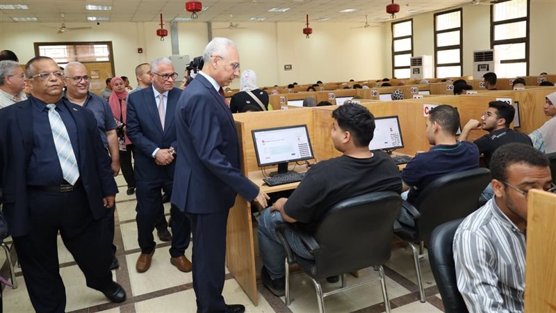رئيس جامعة المنيا