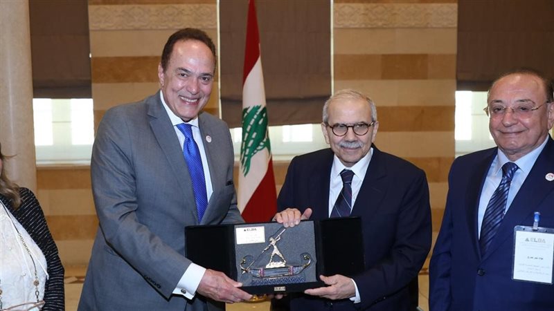 لبنان تفتح ذراعيه