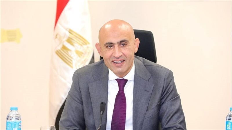 وزيرة التربية والتعليم