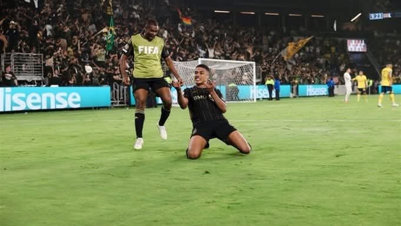 فرحة جيسوس بهدف التعادل