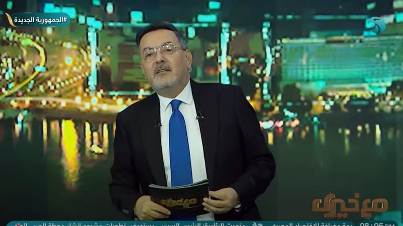 الإعلامي خيري رمضان