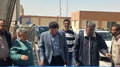 رئيس جهاز المنيا الجديدة يتابع سير العمل بمنظومة مياه الشرب والصرف الصحي 