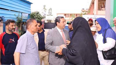 محافظ دمياط يشدد على ضرورة وضع ملصقات خط السير وتعريفة المواصلات بالمواقف