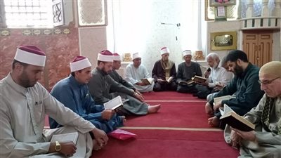 ما حكم الذكر جماعة وجهرا عقب صلاة العصر يوم الجمعة؟ الإفتاء توضح