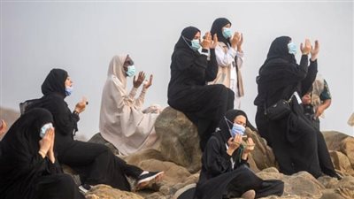 الإفتاء” توضح حكم صيام يوم عرفة إذا فاجأت المرأة الدورة الشهرية بعد نية الصيام