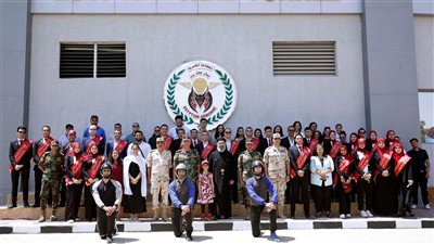 بالتعاون مع الخارجية… الصاعقة والمظلات يستقبلان شباب مصر المقيمين بالخارج