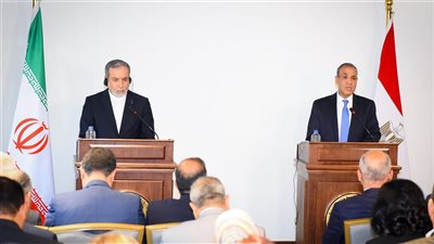مشاورات سياسية بين وزيرى خارجية مصر وايران بالقاهرة 