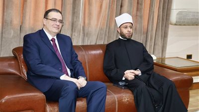 وزير الأوقاف ورئيس 