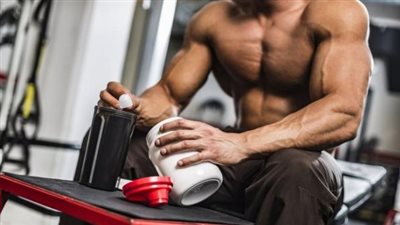 فوائد الكرياتين للجسم وعلاقته ببناء العضلات أثناء استخدام إبر التنحيف