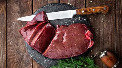 الكبدة البقري ولا الجملي.. غذاء غني بالفوائد يتصدر موائد عيد الأضحى