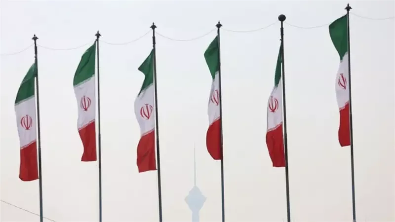 إيران