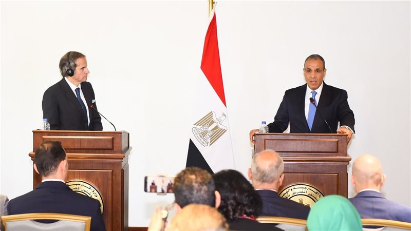وزير الخارجية والهجرة