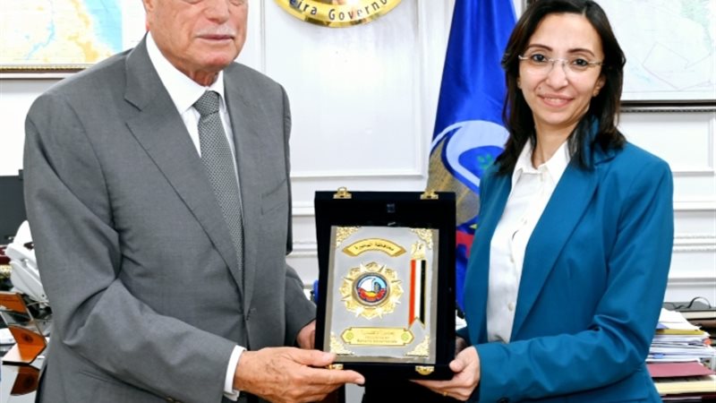 محافظ البحيرة تستقبل