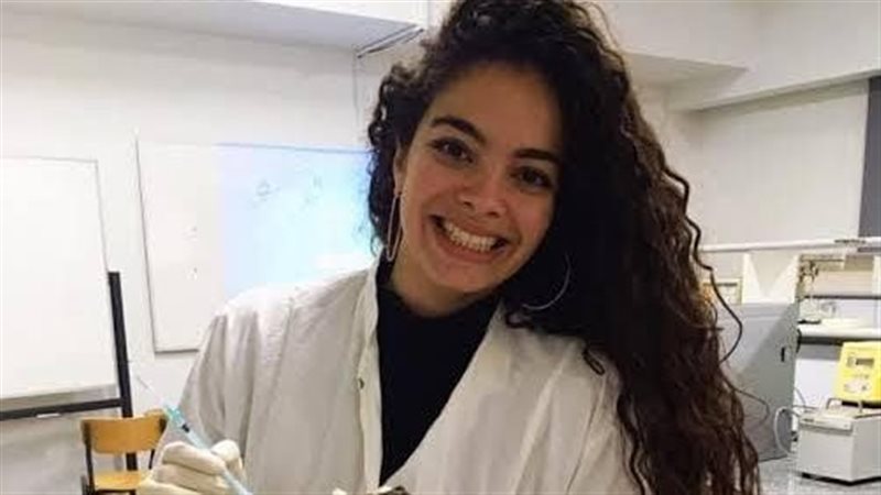 لوريان أشرف تحصل