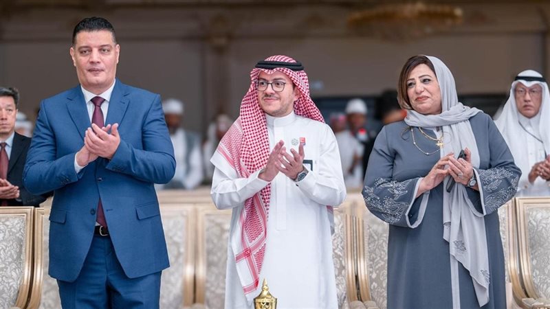 سامية سامي برفقة