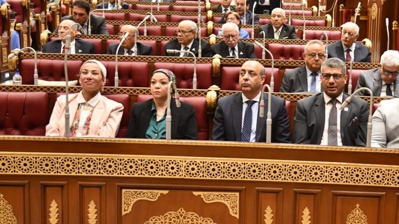 وزيرة البيئة