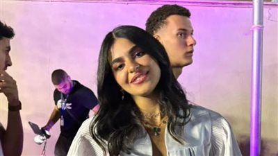 «فخور بيكي وبحبك».. الفنان أحمد السقا يتجاهل أزمته مع طليقته ويهنئ ابنته