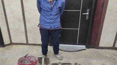 حفرة تكشف الجريمة.. ضبط عامل متلبسًا بالتنقيب عن الآثار بالدرب الأحمر