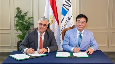 اقتصادية قناة السويس توقع عقد 